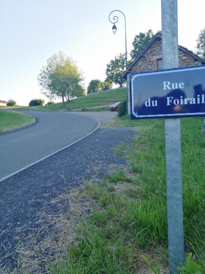 Le Miraillet, gîte Saint-Illide Extérieur photo