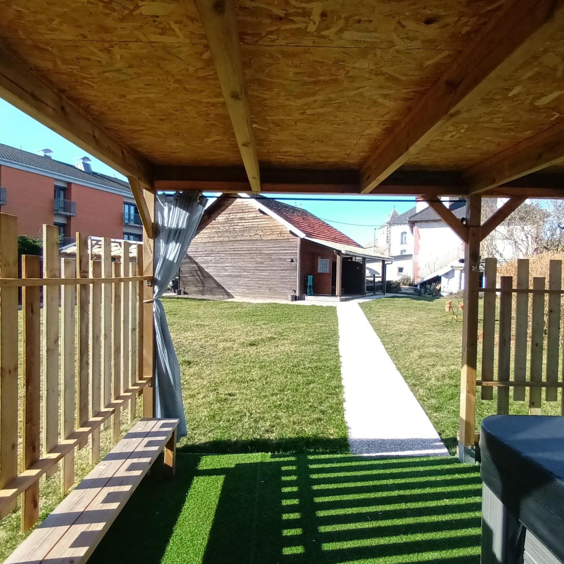 Le Miraillet, gîte Saint-Illide Extérieur photo