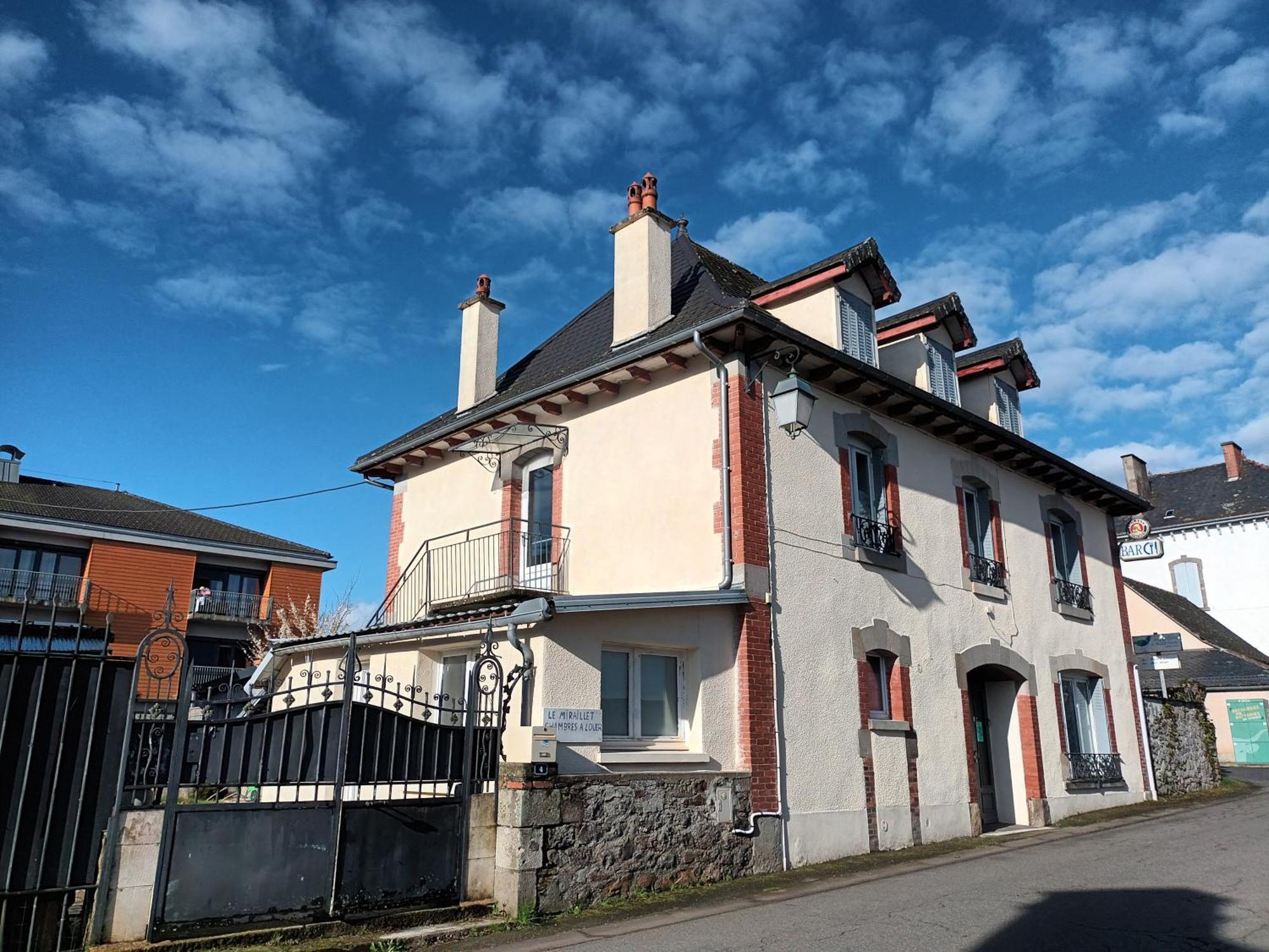 Le Miraillet, gîte Saint-Illide Extérieur photo